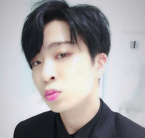 DulceIGOT7's tweet photo. Mi principe https://t.co/3xZP5cGigm
