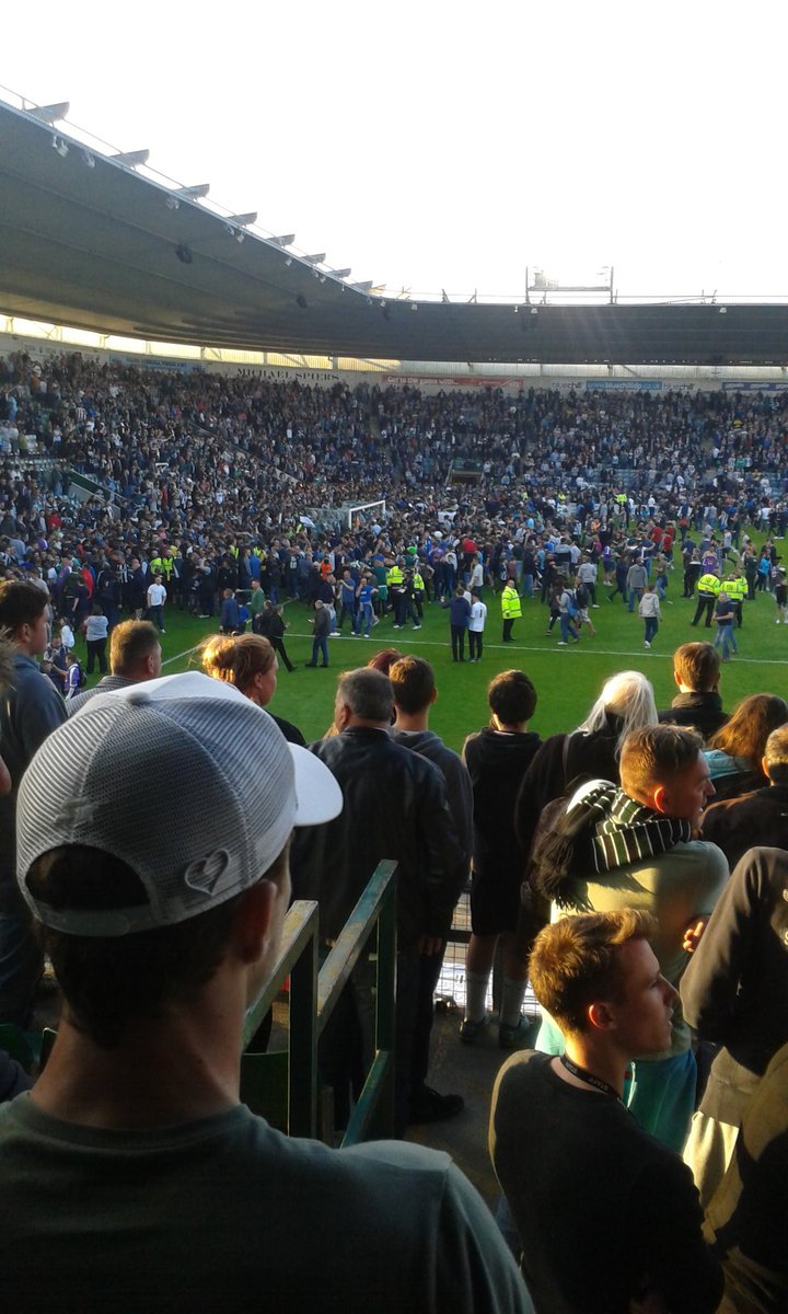 cockneygreen65's tweet photo. The gaffs bizzin #pafc https://t.co/cM4244uHFt