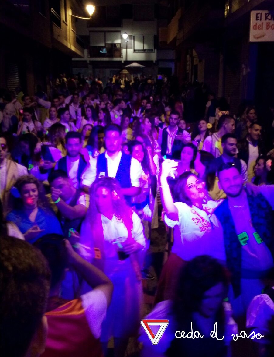 GRACIAS a las más de 100 personas que formasteis parte ayer del 7º año de Ceda el Vaso.¡Volveremos el año que viene!