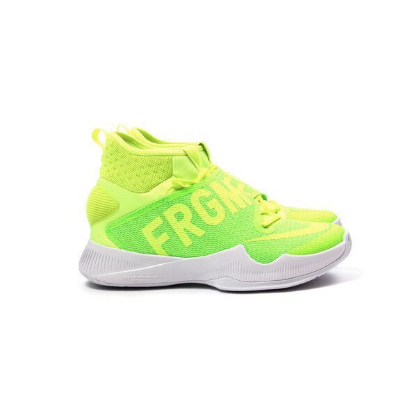 sneakerhead's tweet photo. 🚮 https://t.co/RnwhZXpkE1