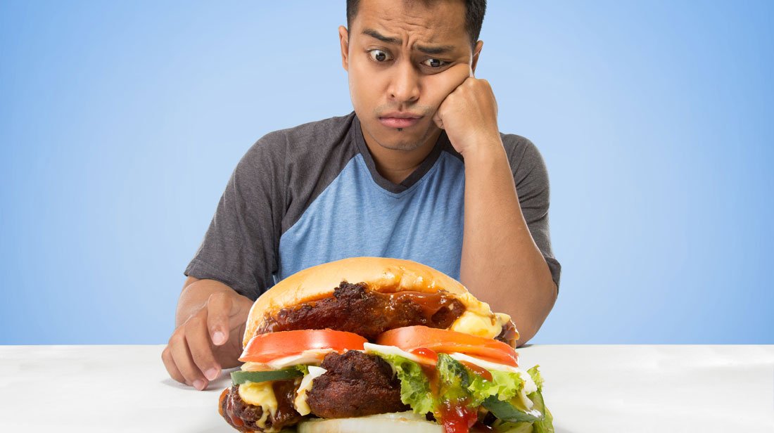 MansLifeMag's tweet photo. Sadly, there's no such thing as healthy fast food: https://t.co/noTmhu9Yyx https://t.co/slEUq4zOdT