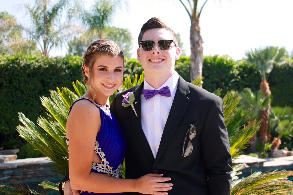 riley_rathstone's tweet photo. dapper boi #promswag https://t.co/LoHtRqHQiw