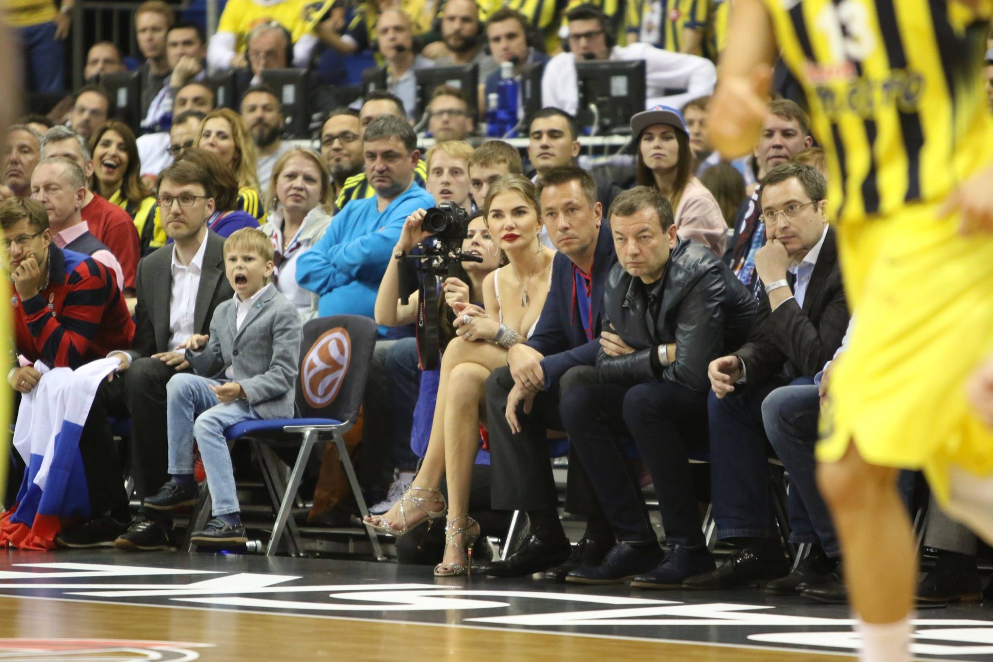 CihUEuxXAAEhLod.jpg:large