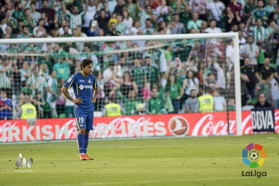 LaLigaEN's tweet photo. Getafe and Rayo Vallecano are relegated to the Liga Adelante.
#RBBvGET 2-1
#RVMvLUD 3-1 https://t.co/0C5IhDsIIb