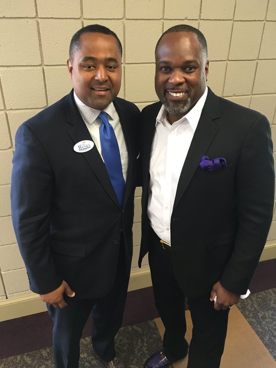 ElectGabeBanks's tweet photo. Humbled 2 address Pastor Oliver's congregation this morning and talk 2 them about my candidacy 4 Superior Court https://t.co/EUsbF15sZR