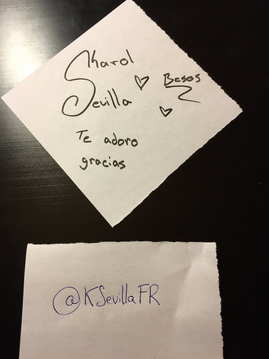 KSevillaFR's tweet photo. On vous fait gagner un autographe de Karol (qu'elle a fait quand elle était à Paris). RT et follow pour participer https://t.co/dlzwzJCdqH