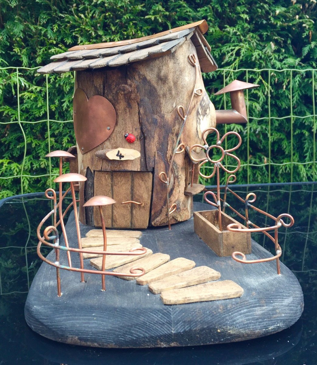 Copper_Paws's tweet photo. Hand Made Tree Stump Fairy House,  No. 4 Pixiedale Garden Ornaments… https://t.co/aOPfxqvitx #CopperPaws #FairyHouse https://t.co/qSIUNW8AJZ