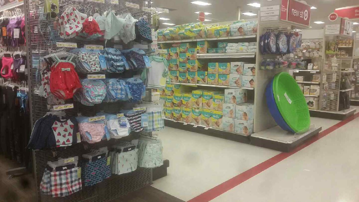 LaineAmber's tweet photo. #funinthesun#warmweathersales#T0938!!!!@adam_navin@angel_yanke@ali_llarenas@laurayesitis@jfab247 https://t.co/6aNMINcSmK