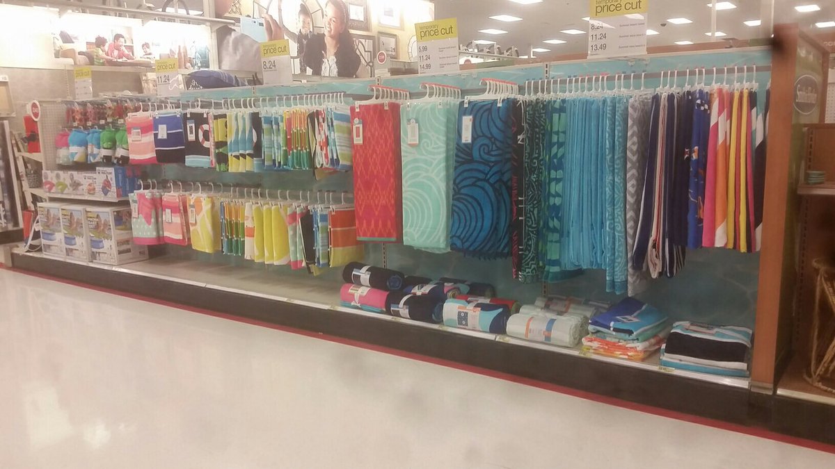 LaineAmber's tweet photo. #funinthesun#warmweathersales#T0938!!!!@adam_navin@angel_yanke@ali_llarenas@laurayesitis@jfab247 https://t.co/6aNMINcSmK