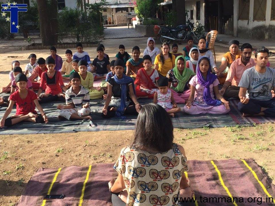 NgoTammana's tweet photo. #SOS #NGOTammana #ChalTammana #TeamTammana #GuruAasraTrust #PrayerSession #Yoga #Meditation #GoodMorningExercise https://t.co/juljfQrD3v