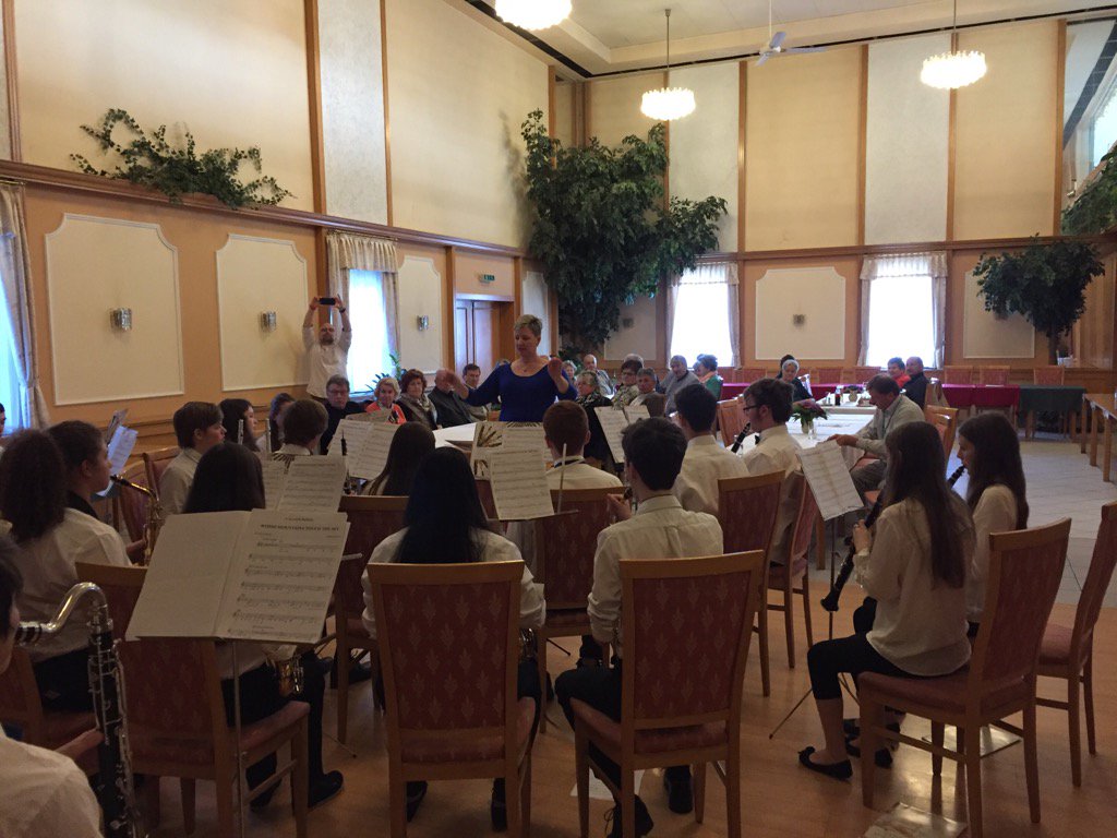 CHRISTOPHilmER's tweet photo. 22 students make their musical debut in Austria #GWWEurope16 https://t.co/1SU1dUcKHB