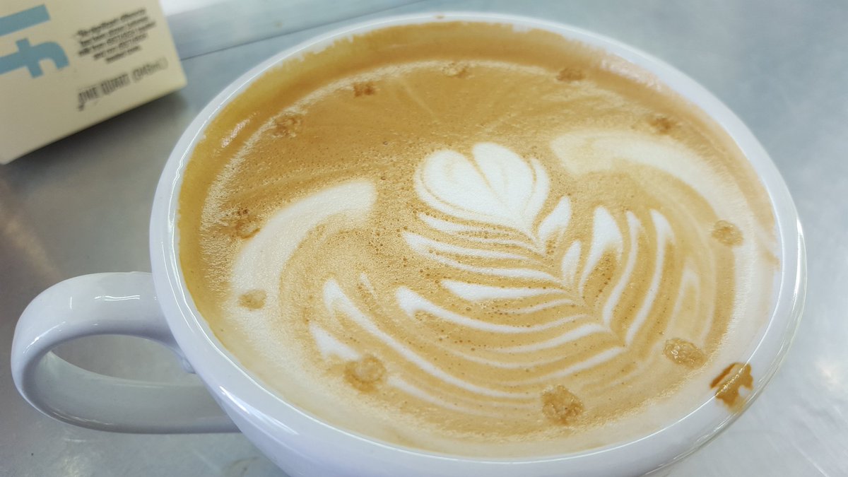 Reviews on Wheels tweet media