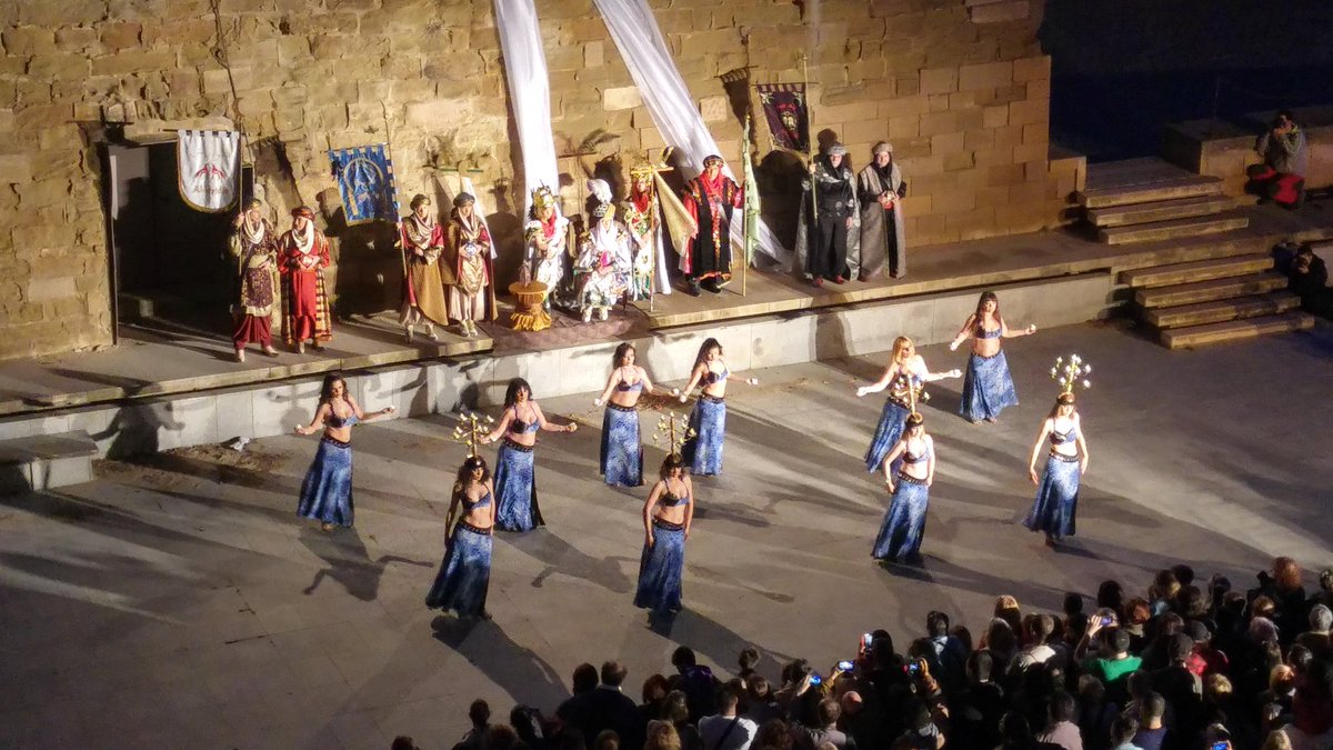 Ja comença la Batalla de Moros i Cristians. Espectacular!!!