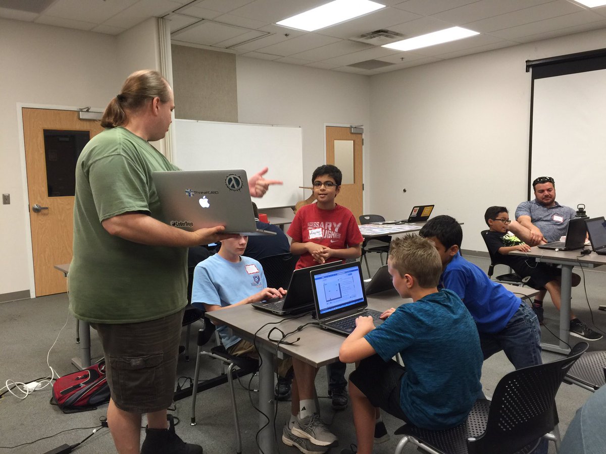 coderdojorr's tweet image. Having fun at our last Dojo @TechShopAustin till summer vacations are over! @CoderDojo