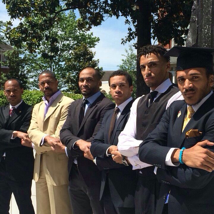 curtiseveryday's tweet photo. Saafir Brothers graduated 6th @Morehouse Man! Let's get THIS trending! #SaafirMorehouseMen @CNN @MSNBC #MCGrad2016 https://t.co/b5wfJxZZ50