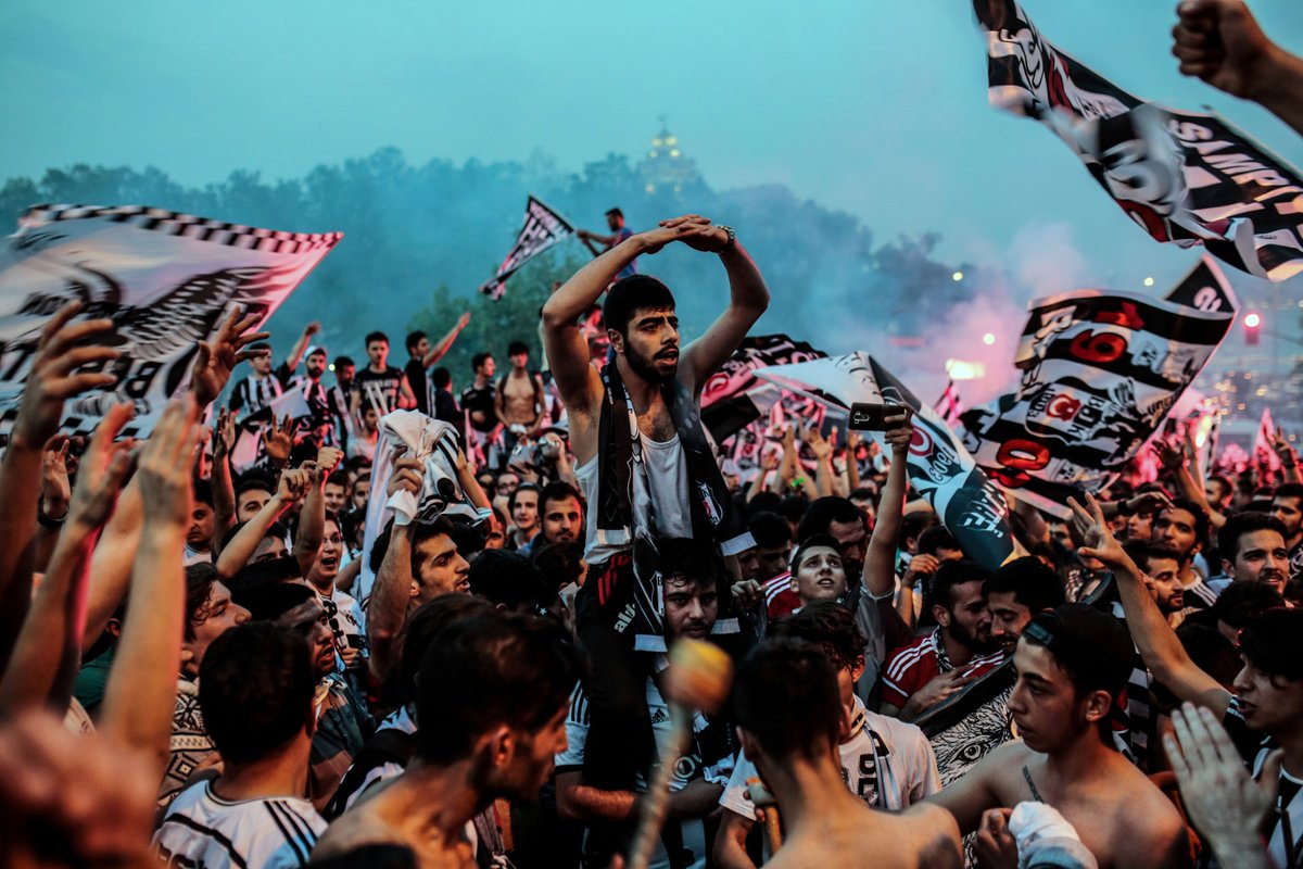 FIFAcom's tweet photo. Quite a party in Istanbul! 🇹🇷 https://t.co/2Iu6X8rJHN