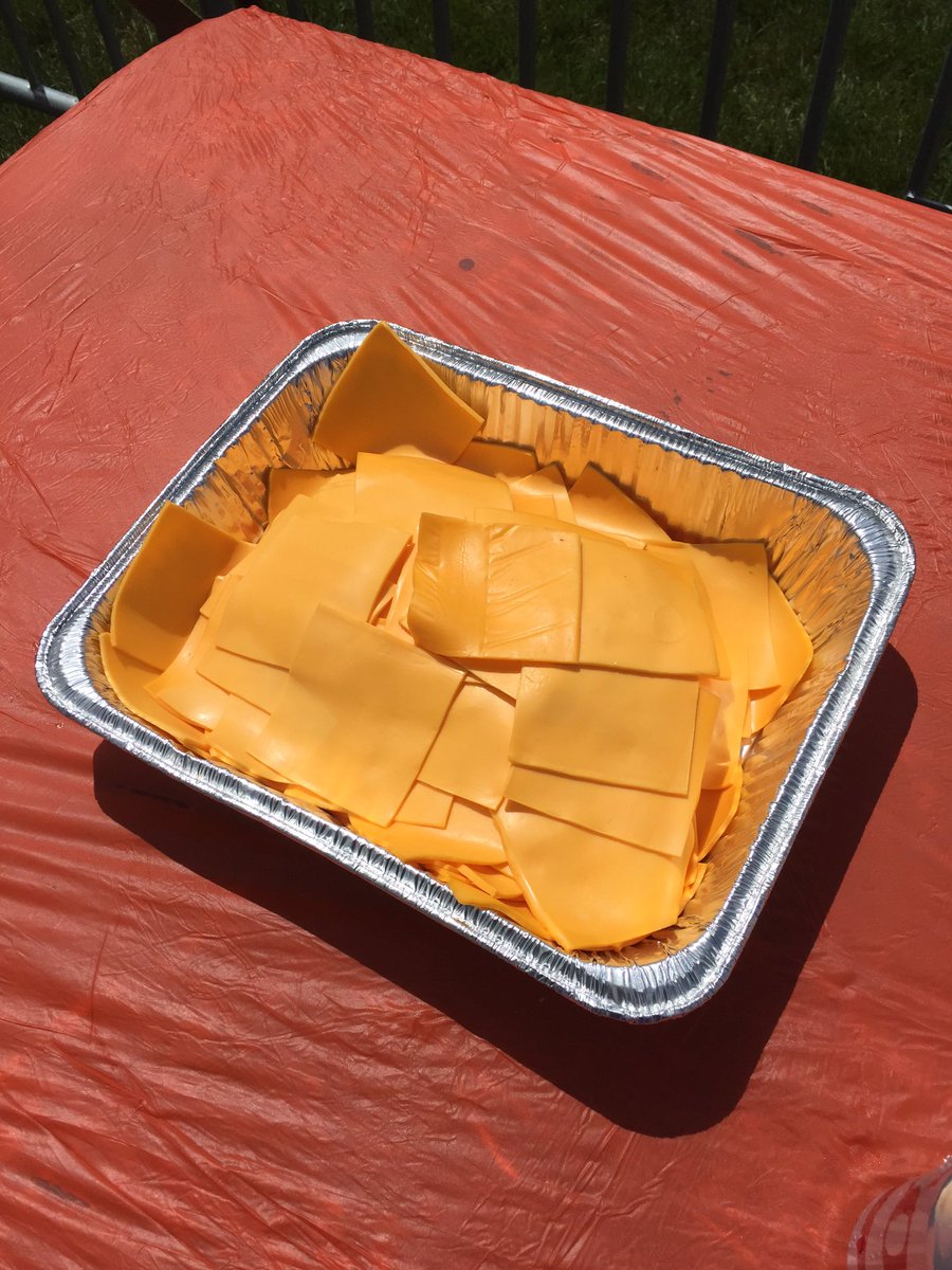 NurseyNoodles's tweet photo. Tray of cheese slices sitting in the sun at the Boston #muckfest. #soappetizing #listeriaanyone https://t.co/ii9vvailDp