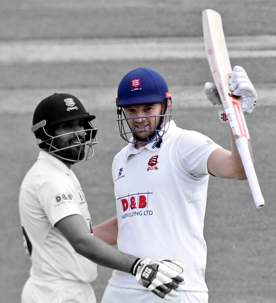 EssexCricket's tweet photo. All in a day's work for @NickBrowne4... #154NotOut https://t.co/6Yy4BPEOqX