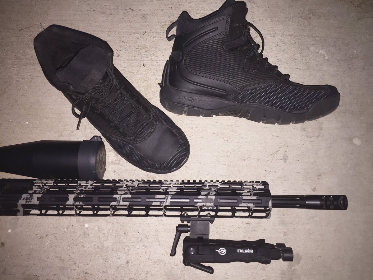 LALOTactical's tweet photo. Beast of Builds: @LALOTactical #shadowboot + @FalkorDefense #Petra + @USOPTICS #ER25 https://t.co/a2JtKAcQ0x
