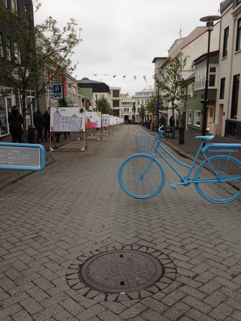 It's the most wonderful time of the year 🚴🙏 #sumargötur