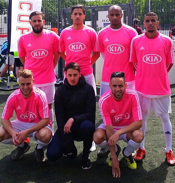 Lo_Lipari's tweet photo. 15.05 #ParisFootballWeek On a assisté Top #KiaCup Masters ⚽️🏆🇫🇷Bravo Team Marseille @BonnotCedric &amp; Merci Pierrot 👍 https://t.co/KeQqZYMcMR