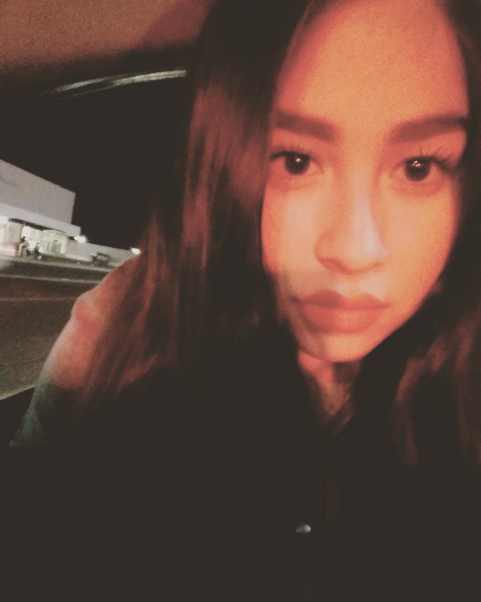 mstridg's tweet photo. #redlight https://t.co/dyf7KvmxM3