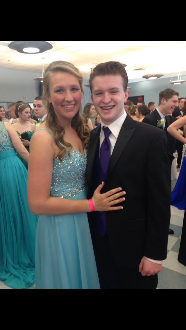 GrindleShannon's tweet photo. Happy birthday to my bae from day 1, I hope still have the card I gave you when we dated for your birthday. Ily❤️😍 https://t.co/YopDEPoxiv
