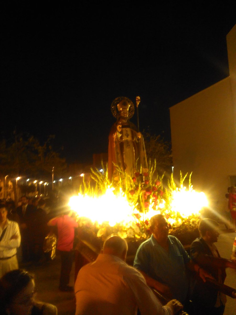 bandapechina's tweet photo. TERMINAMOS LA PROCESION EN HONOR A SAN INDALECIO! VIVA SAN INDALECIO!!!! VIVA PECHINA!!! https://t.co/jPGJAiJSqz
