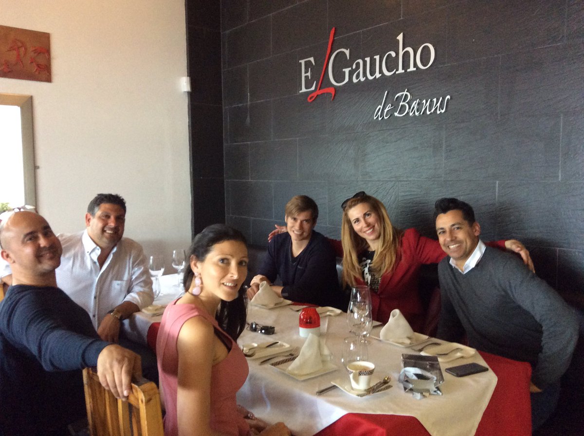 justaskmarbella's tweet photo. @carlosbaute with Maria pilar Umberto @kbookhari  at elgaucho de Banus !!! https://t.co/6t5HCQWNFu