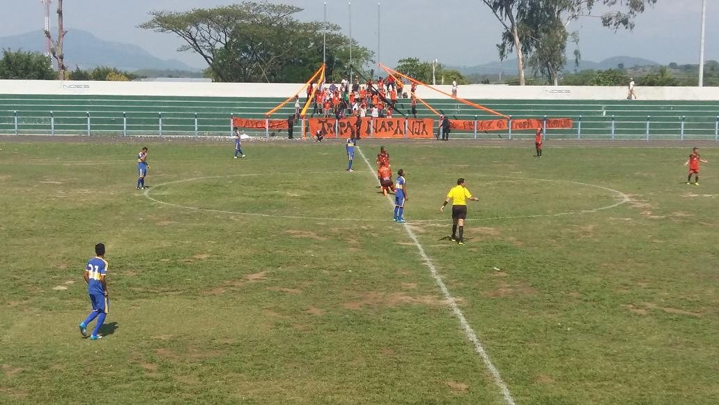AApastepeque's tweet photo. Inicia el encuentro del partido de vuelta #SegundaDivision @CD_11Lobos marcador global (1-1) @LigaPlataSV https://t.co/Va8uroPLlB