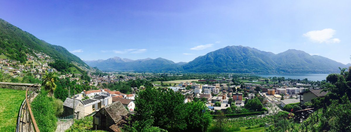 firstlimo's tweet image. Enjoy a beautiful sunny weekend in Ticino!
 We offer our clients only the best cars and comfortable trip.