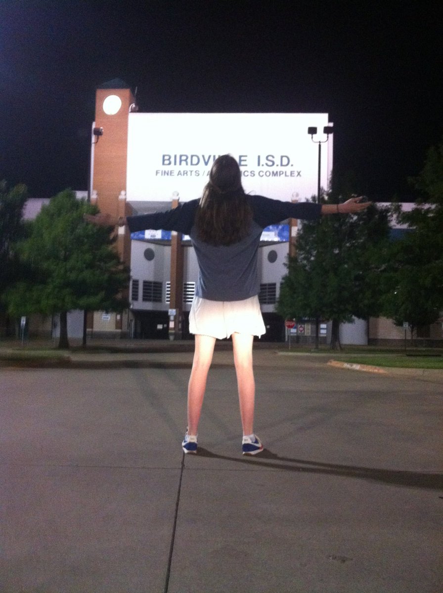 warecares2016's tweet photo. Let Abby carry Birdville in her arms! Vote for her starting tomorrow! #warecares https://t.co/7U9YyABqkC