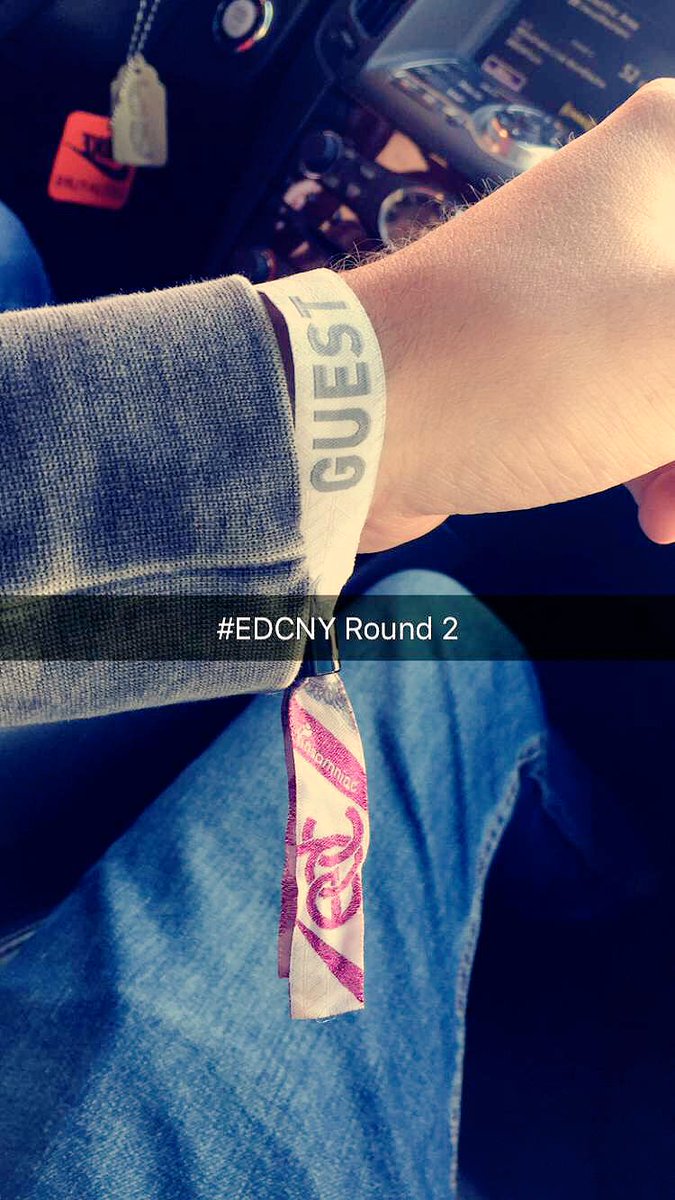 _stevepereira's tweet photo. See you soon #EDCNY #Round2 https://t.co/9bObgQnr1R