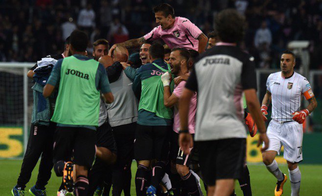 palermocalcioit's tweet photo. #PalermoVerona 3-2, missione compiutA!!! Ecco la cronaca del match! https://t.co/1hwa0Ug9CA #rosanero @SerieA_TIM https://t.co/fH0wIBia5t