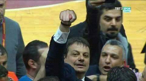 Cihn25TVAAAUDtG.jpg