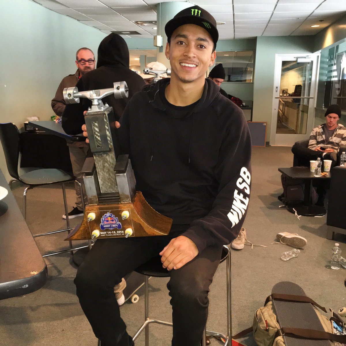 nyjah's tweet photo. 🏆🤘🏼 https://t.co/epJstyf4Qz