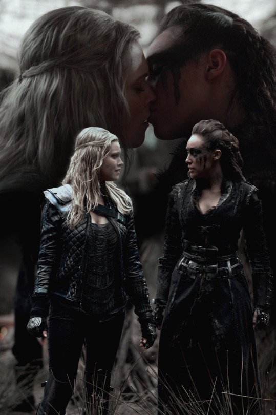 I_Clexa's tweet photo. #Clexa ❤❤ https://t.co/A4GecOLdMW