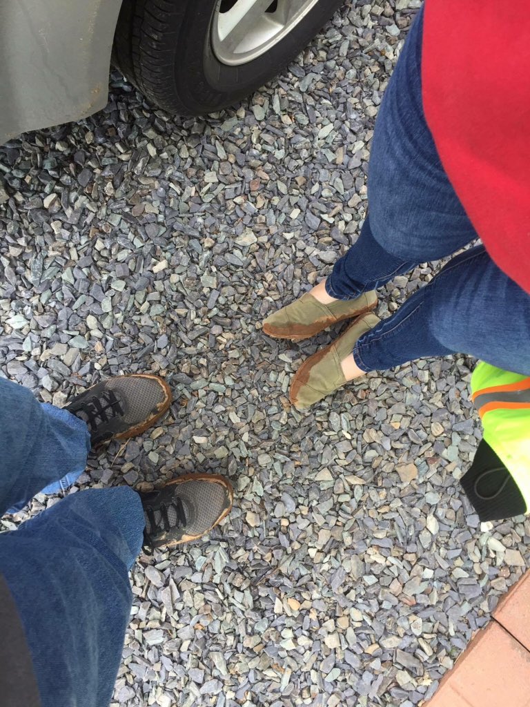hanandspence's tweet photo. Thanks for a great election week WK!And remember, we ruined our shoes for that picture so imagine what we'll do 4 U! https://t.co/xHiwQ9oWui