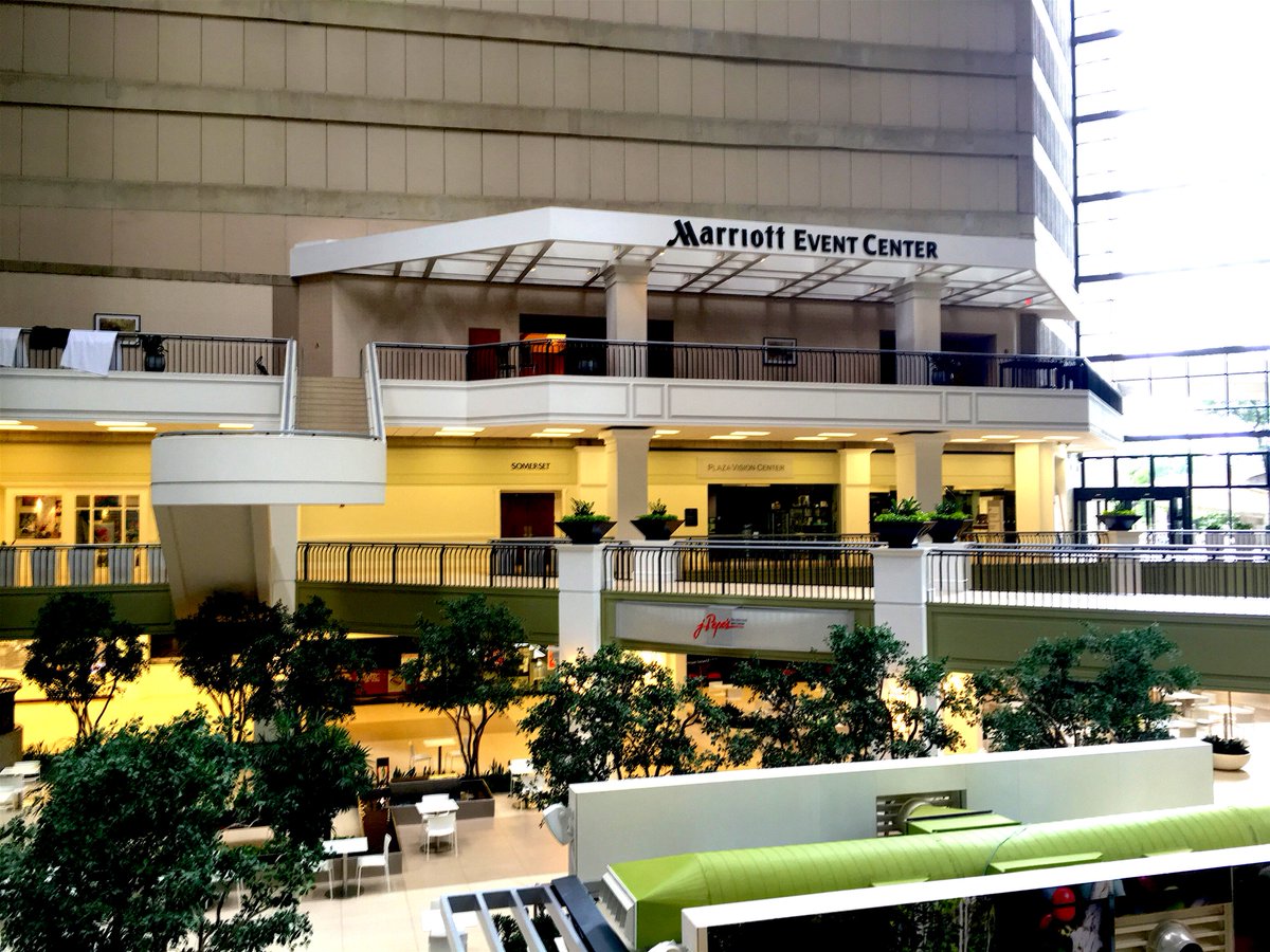 ShareLearnBuild's tweet image. Welcome to the Marriott City Center Dallas! Ready for the inaugural meeting of the Construction Leadership Network?