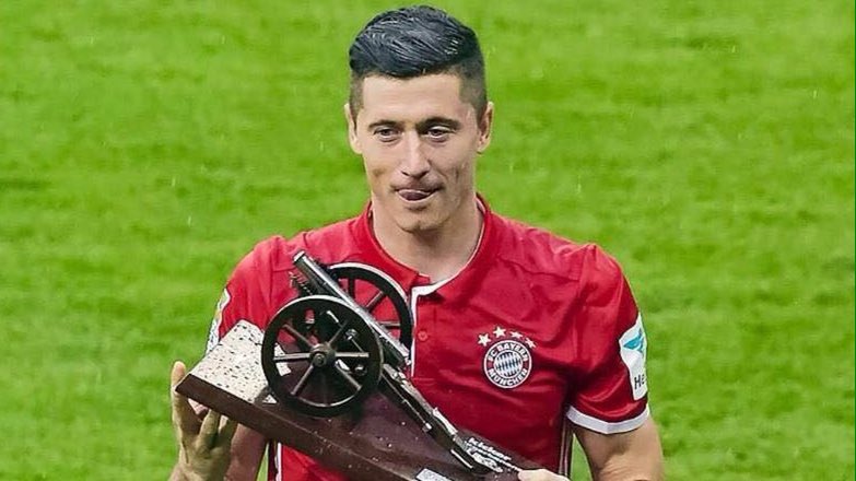 soccerskillsDE's tweet photo. @soccerskillsDE Glückwunsch Lewandowski 🎉⚽️👏🏼😍🔝
30 Tore- Marke geknackt 💪🏼⚽️😍! https://t.co/pjkT32Otiq