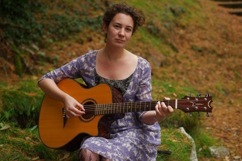 “Gaelic Americana” with <a href="/kyleannecarey/">Kyle Carey</a> on Thurs 19 May <a href="/blackswanfolkie/">black swan folk club</a> – songs from the American+British traditions