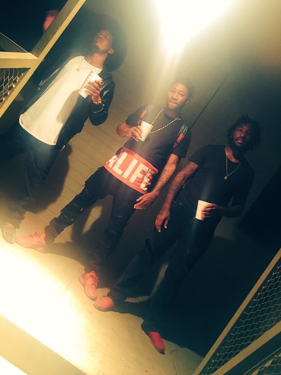 terryonsquad8's tweet photo. https://t.co/Z4KrkFyLcS