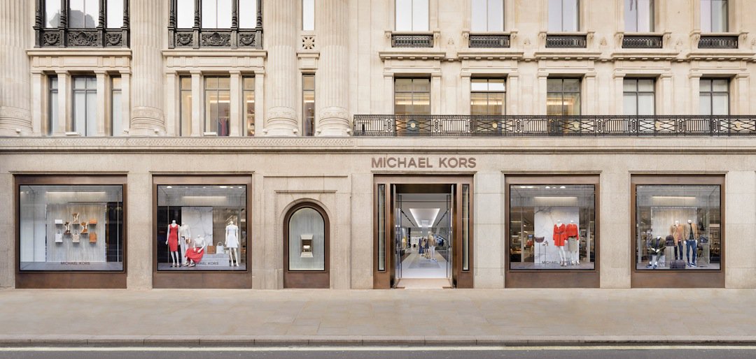 Discover <a href="/MichaelKors/">Michael Kors</a> new London residence: 

somethingaboutmagazine.com/discover-micha…