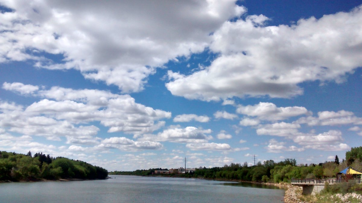 SylviaMBlake's tweet photo. Great visit to #Saskatoon #Saskatchewan, where the sky is big and the people are friendly https://t.co/YVCuZLfBVe