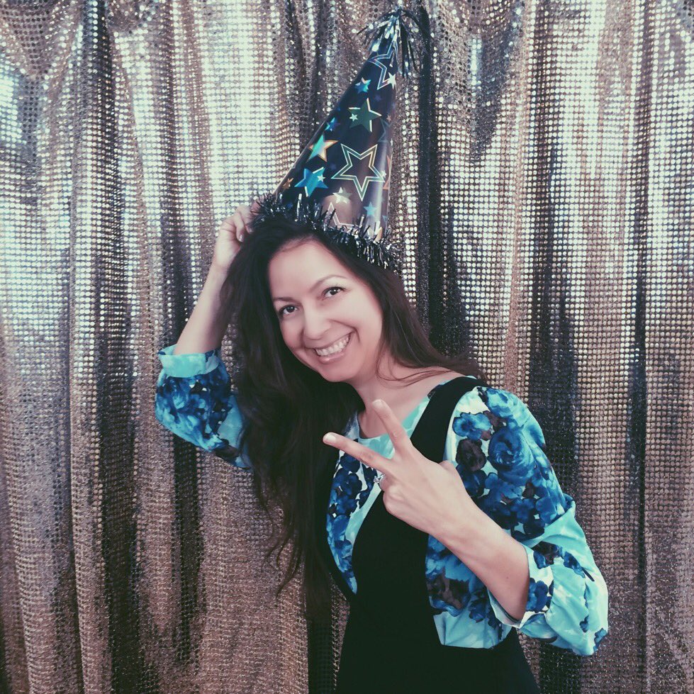belliciia's tweet photo. #RadGrad2016 ✨✨✨✨ https://t.co/qWF9u5hr3G