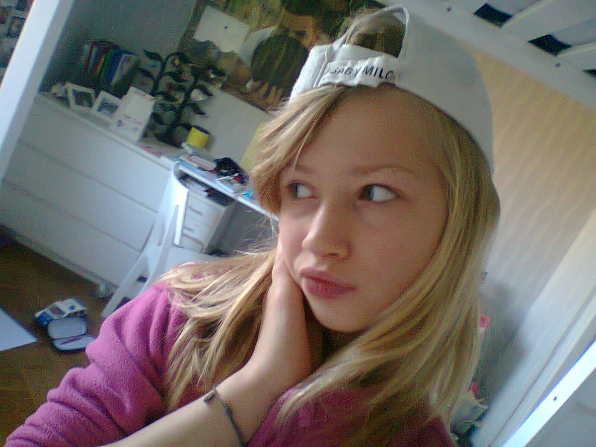 sassdefrenn's tweet image. j'étais une vrai k-sos en 6è moi c'est pas possible!! 😳😳