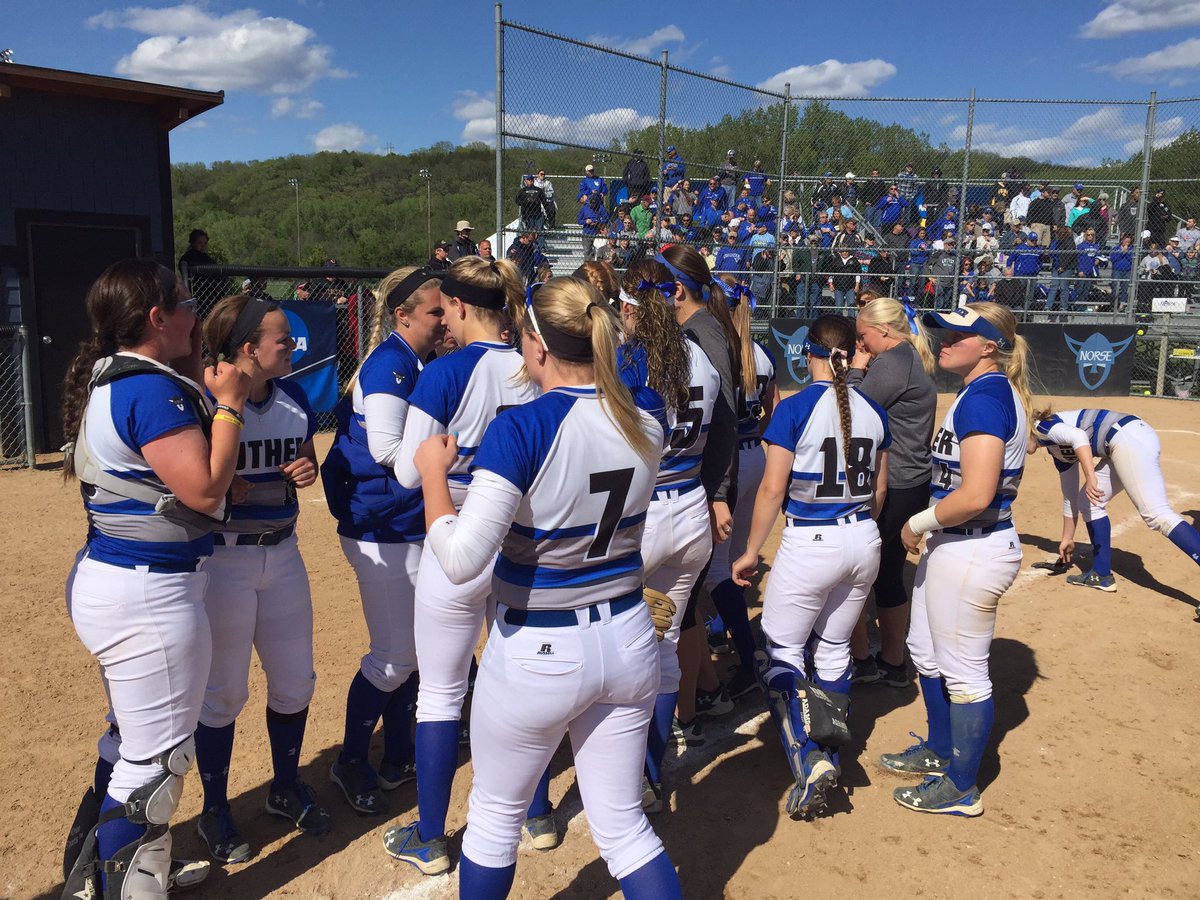 MarkWoodleyTV's tweet photo. Luther defeats St Catherine 3-1 to capture NCAA D3 regional softball title. @kwwl @NorseSoftball https://t.co/0ARAMyoaWo