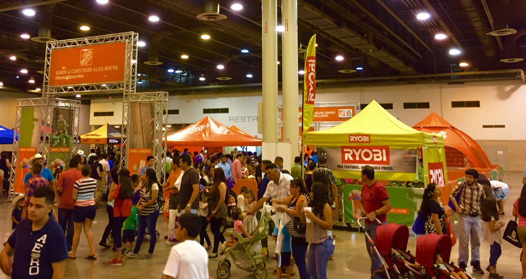 adritoolnation's tweet photo. @RYOBIpowertools and @HomeDepot at the #HispanicFestivalHouston #FestivalDeMayo #RyobiNATION https://t.co/aEwNwhnNBB