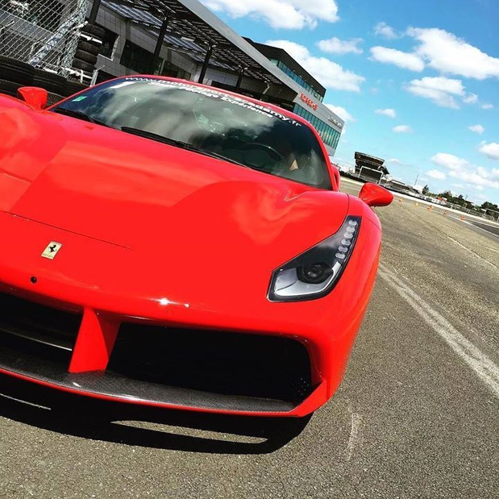 Ferrari_Jadore's tweet photo. Le Mans 🏁#ferrari #ferrariworld #ferrari488 #ferrari488gtb #488 #488gtb #biturbo #circuitd… https://t.co/vaeLKV1kwV https://t.co/5bNOPqEUFL