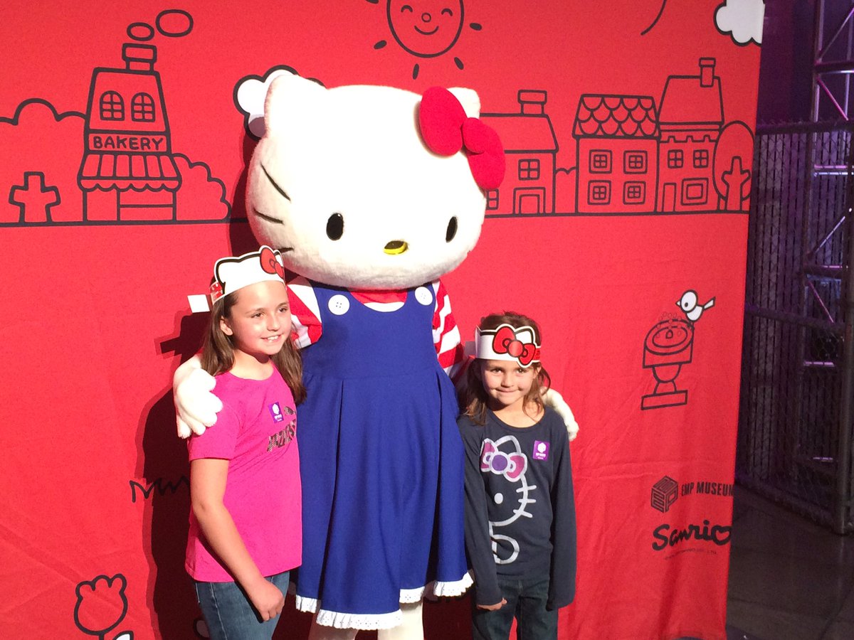 TheEvanJohan's tweet photo. #HelloKittyEMP https://t.co/frY8lz1kjL